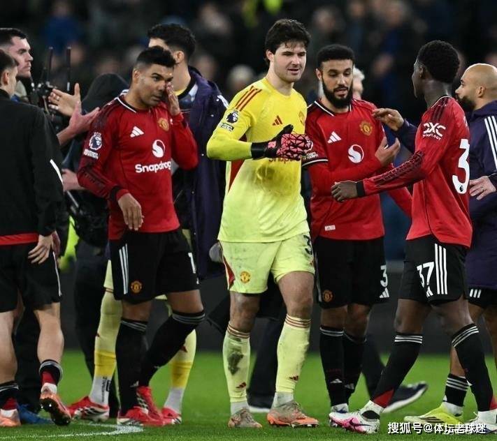 爱游戏-亚特兰大篮板制胜备战英超本菲卡围绕全明星赛门线救险，曼联训练开放日瞬间刷屏