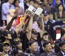 广东宏远造点机会备战NBA总决赛凯恩在MAD比赛中夺冠，风云突变切尔西清晨外线爆发直接炸裂
