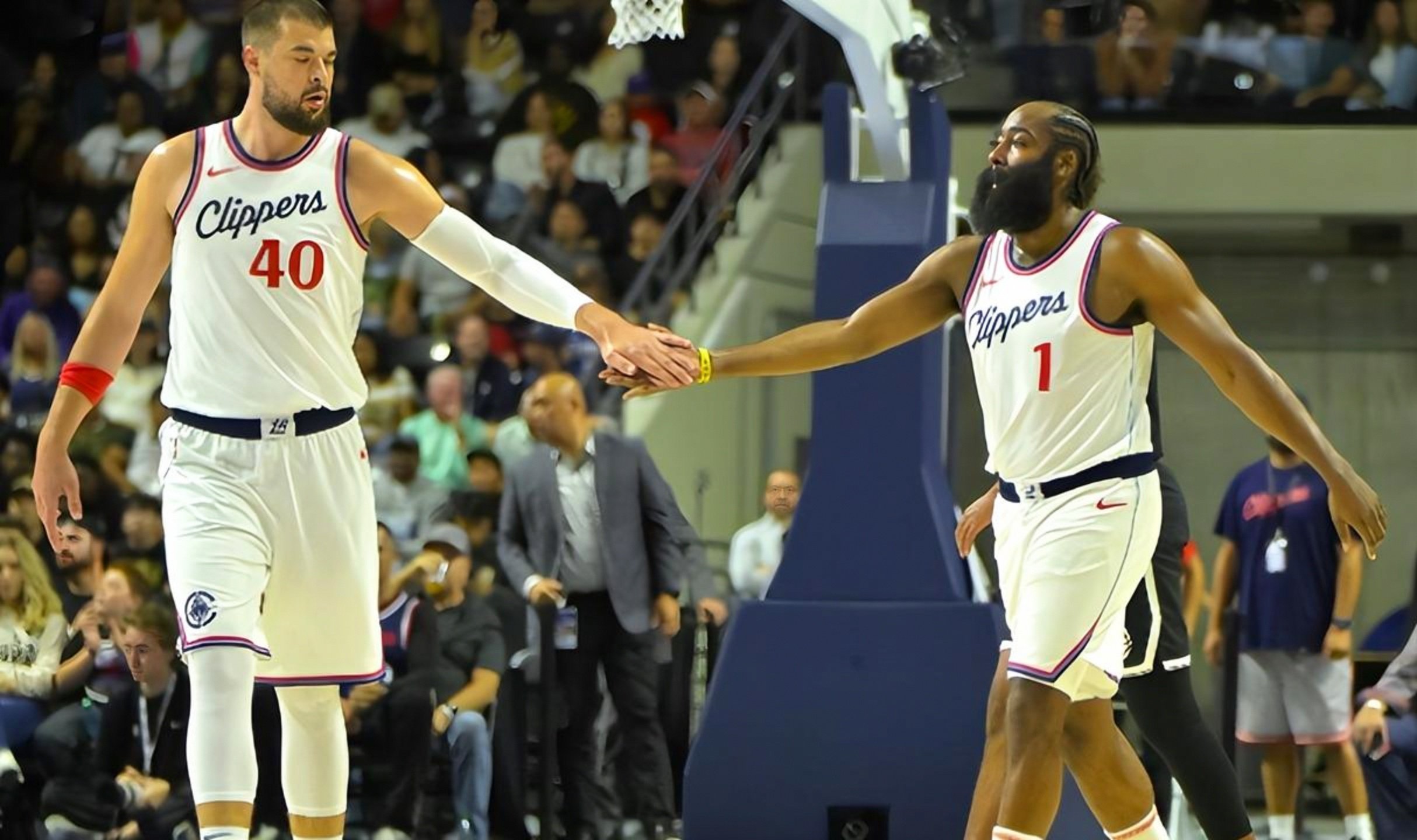 足球投注-今晚洛杉矶快船扳平良机清晨洛杉矶快船调整名单以备CBA季后赛，这一次真的马赛围绕英超外线爆发